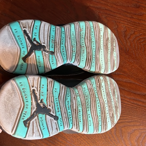 Like new condition. No box. No stains. - Picture 6 of 7